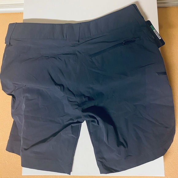 NWT Salomon Wayfarer Short Graphite hiking shorts - Picture 3 of 3